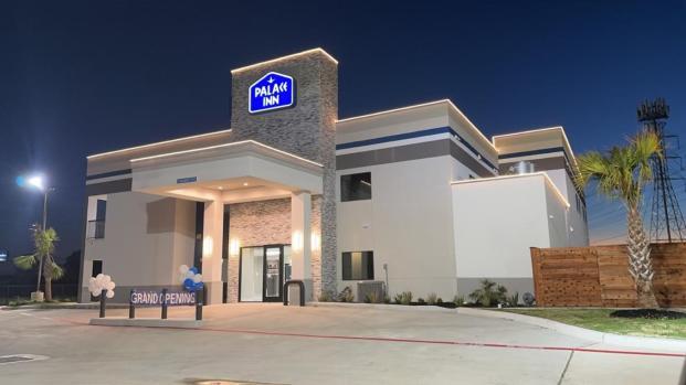 Palace Inn Blue Jones Road & Fm1960 저지빌리지 외부 사진